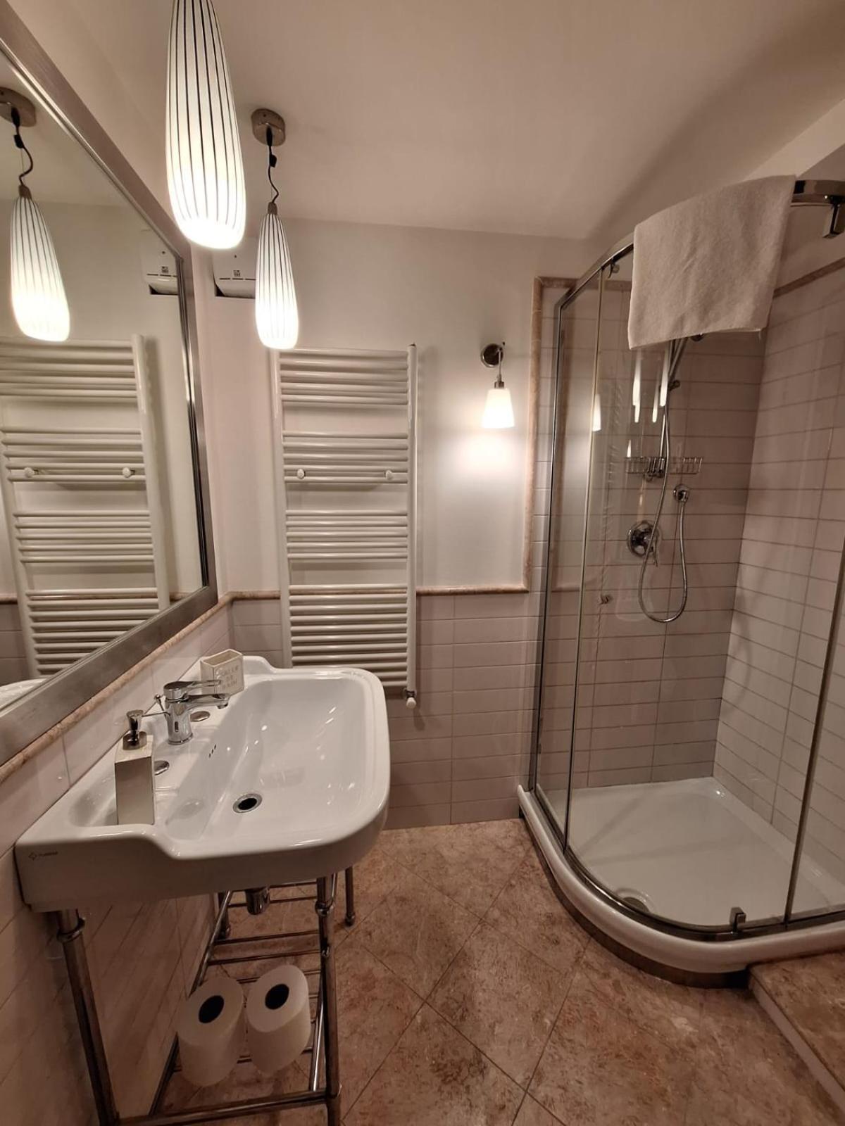 Cozy & Charming Florentine Hideaway By Oteego Firenze Eksteriør billede