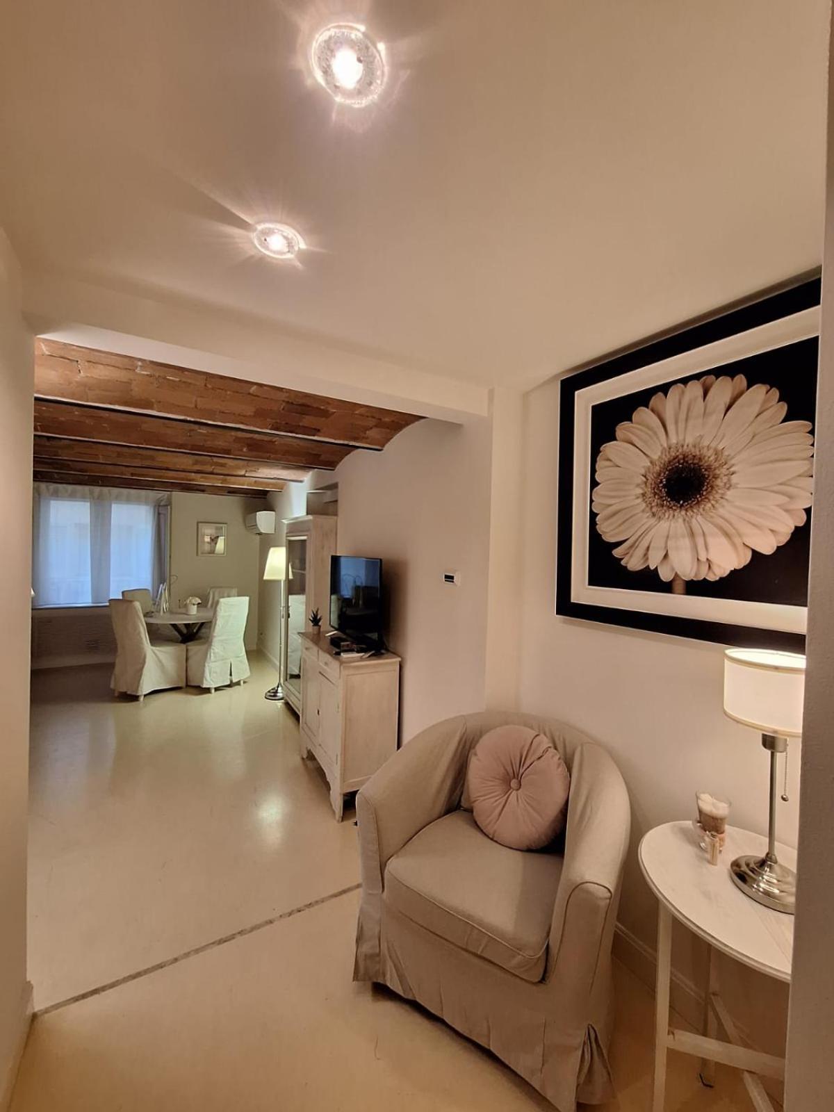 Cozy & Charming Florentine Hideaway By Oteego Firenze Eksteriør billede